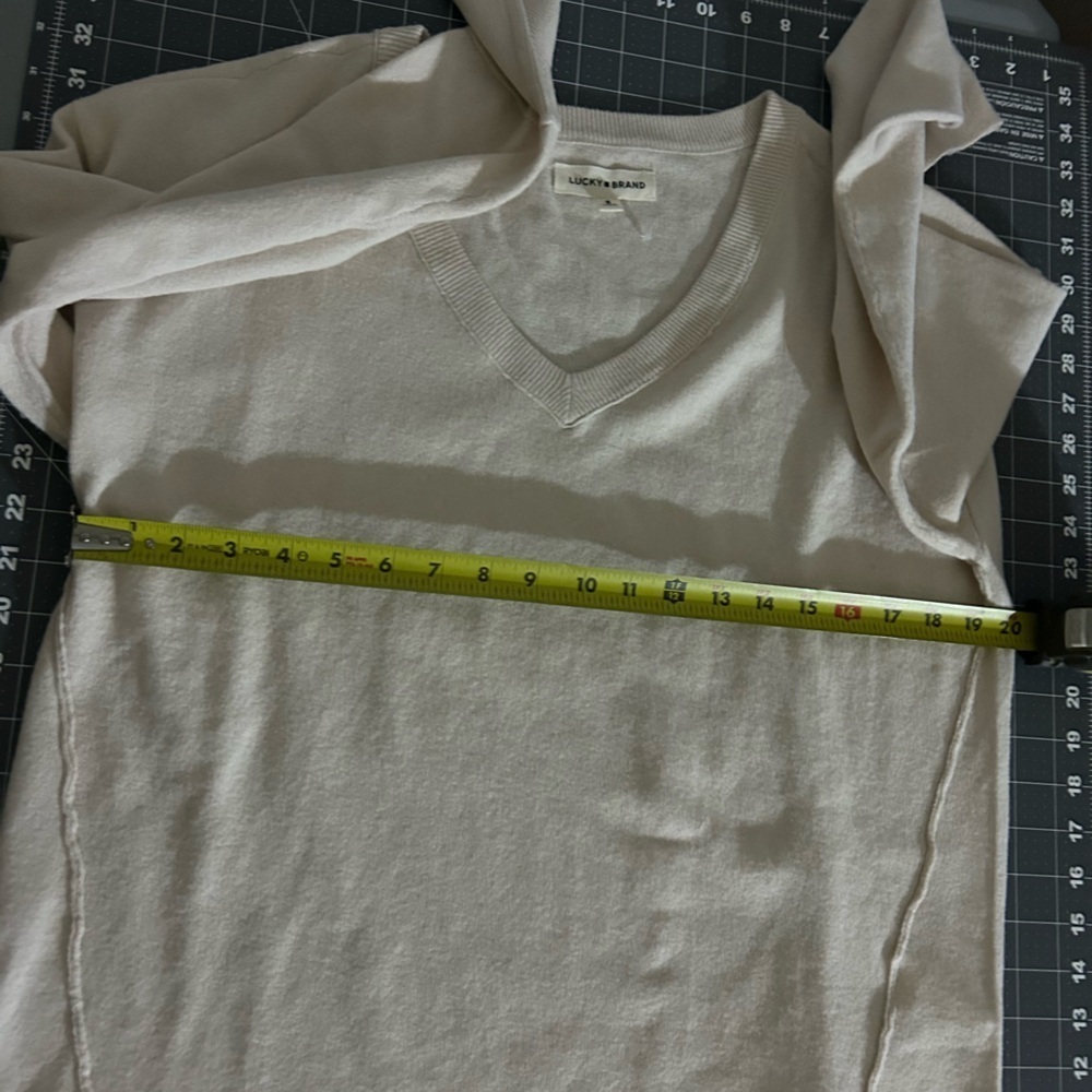 Lucky Brand Cream V-Neck Sweater - Picture 5 of 7